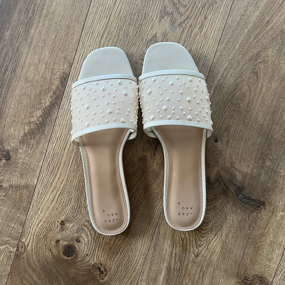 A New Day Women's Cream Slide Sandals